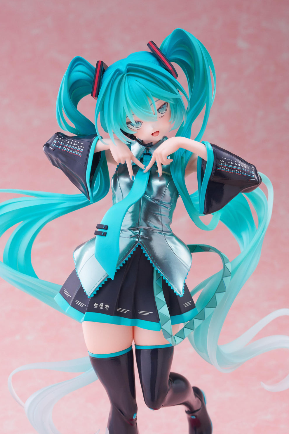 Hatsune Miku T-most Figure