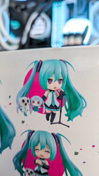 Nendoroid Hatsune Miku Because You're Here Ver. alternate product view 17