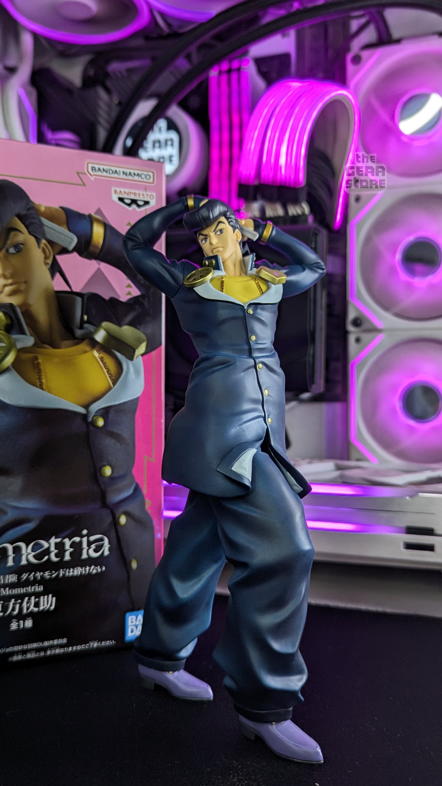 Josuke Higashikata - Mometria