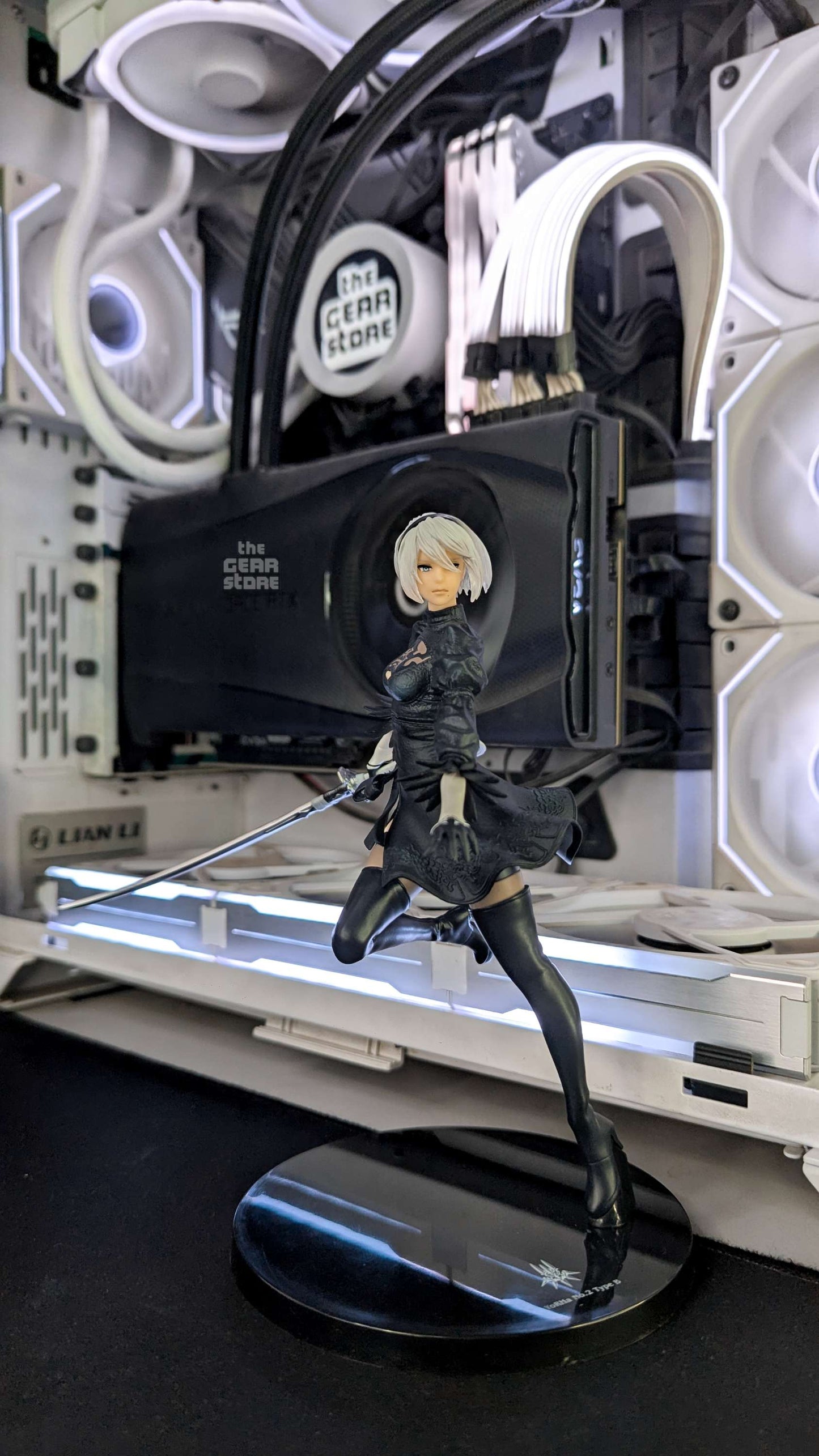 2B - Form-ism (Goggles off)