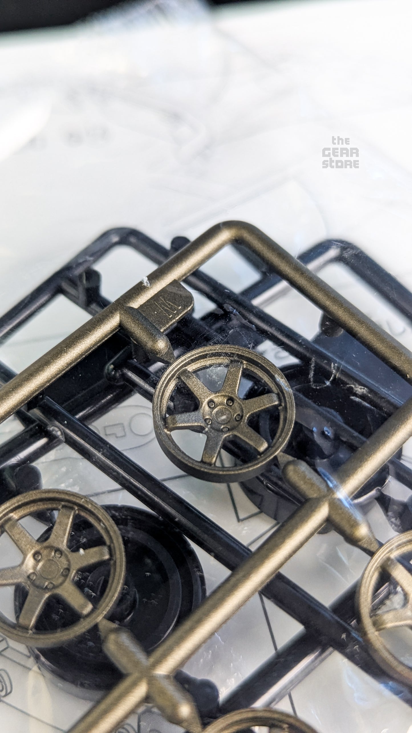 Aoshima 1/32 Snap Kit Nissan R32 Skyline GT-R Custom Wheels alternate product view 12