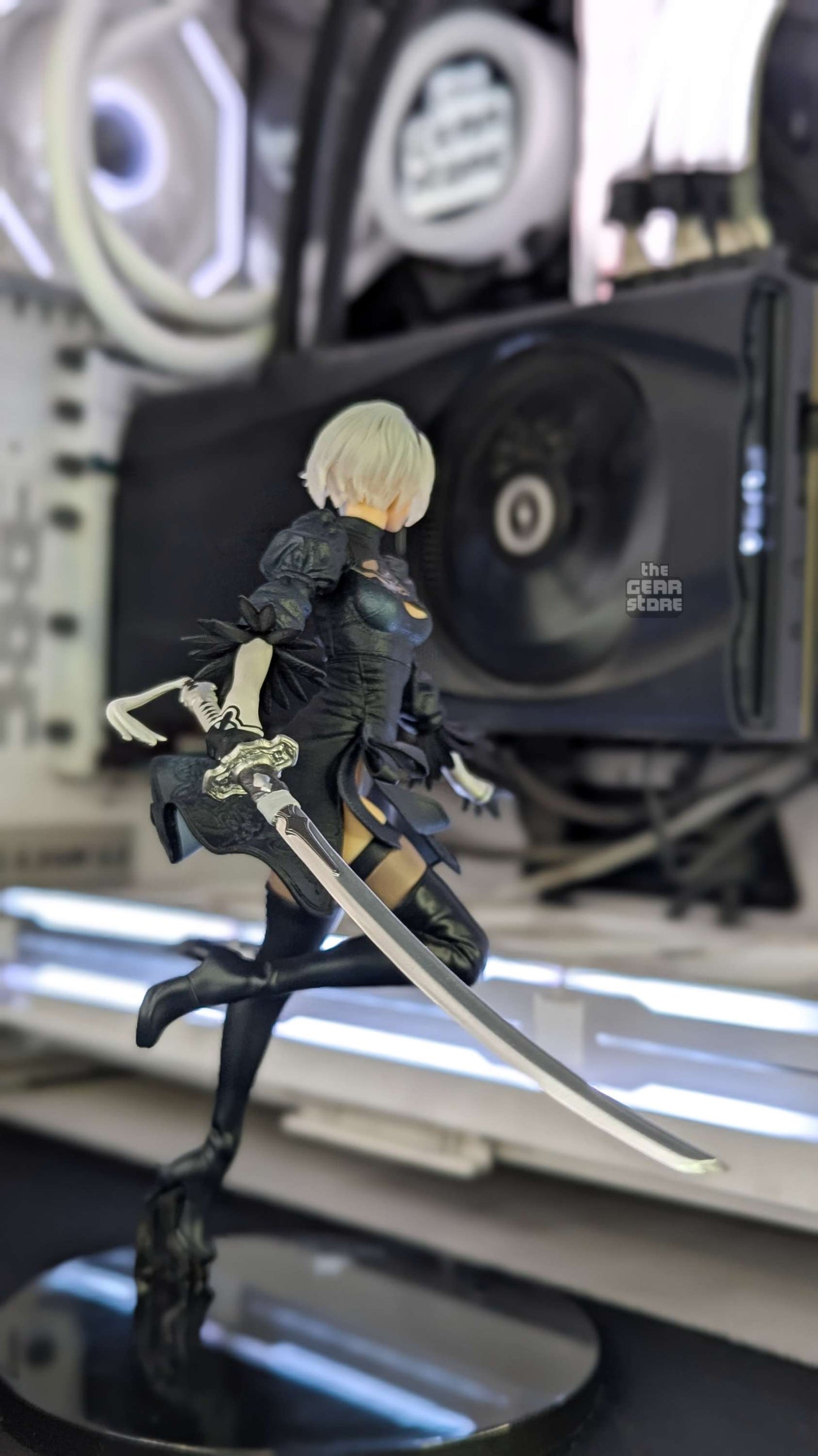 2B - Form-ism (Goggles off)
