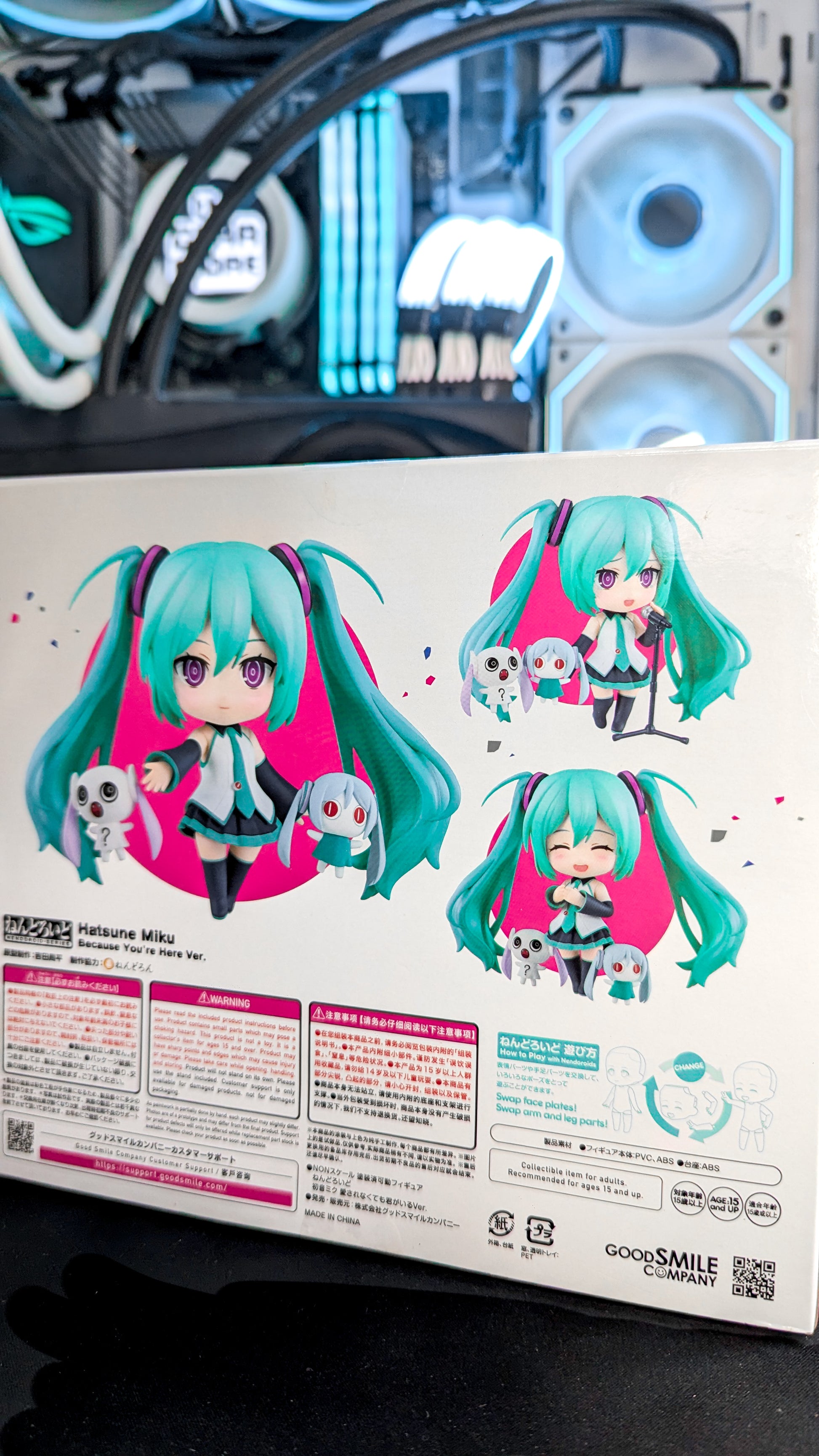 Nendoroid Hatsune Miku Because You're Here Ver. alternate product view 14