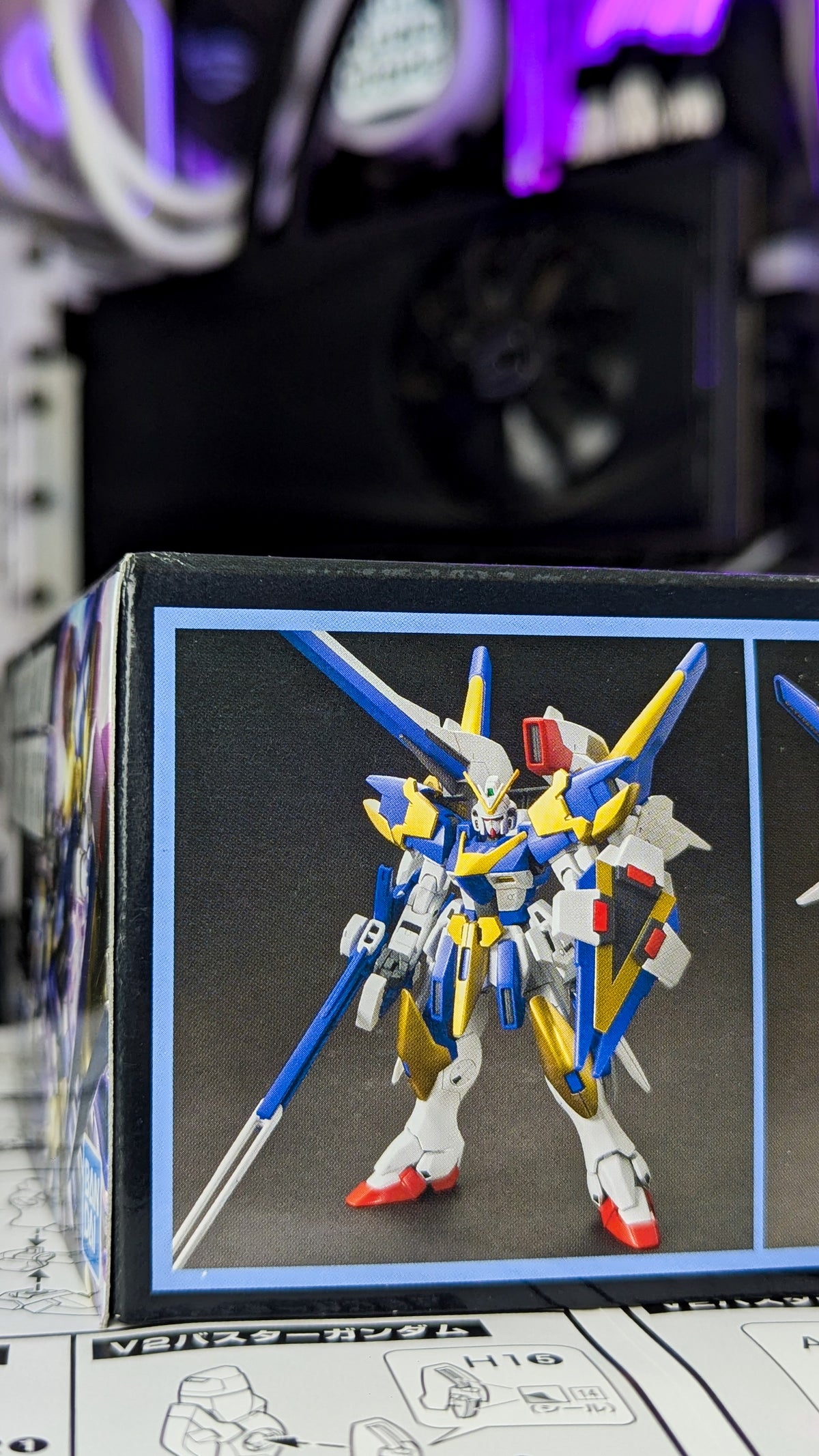 HGUC 1/144 V2 Assault Buster Gundam