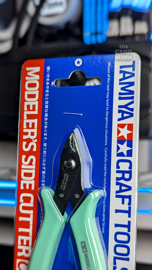 Cutter tip and 'For Plastic' marking, package front